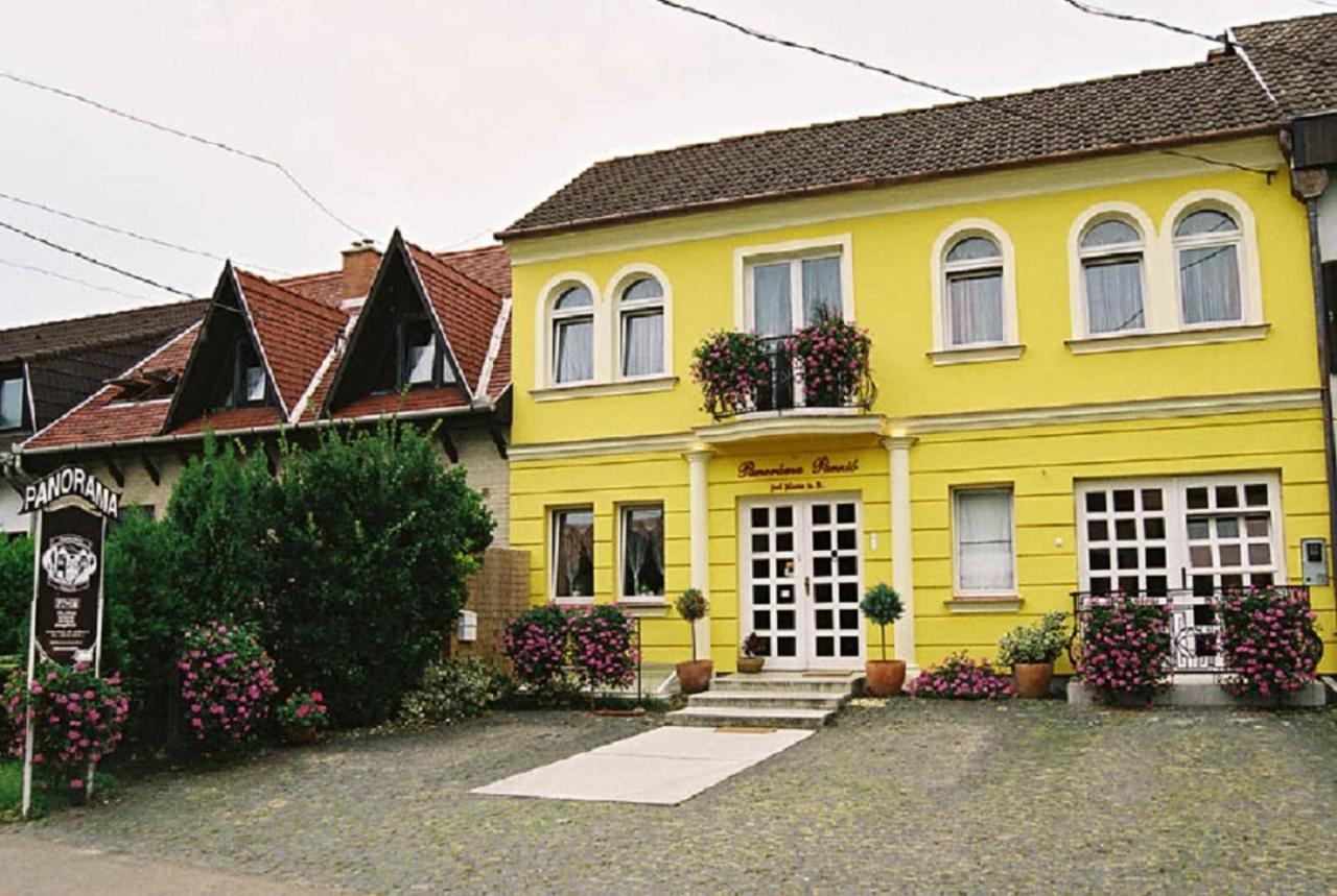 Hotel Panoráma Panzió Eger Exterior foto