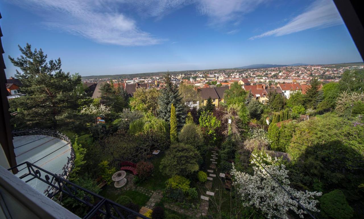 Hotel Panoráma Panzió Eger Exterior foto